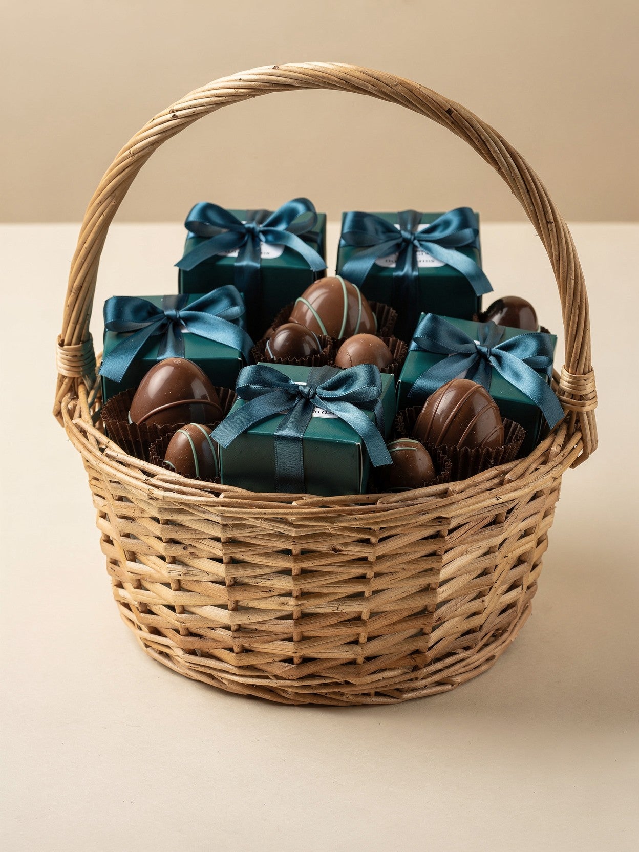 Guía Completa: Cómo Hacer y Vender Huevos de Pascua Rentables + Bonus